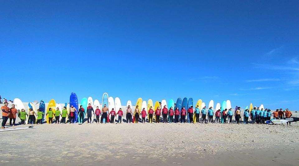 فيلا Furadouro Surf Camp أوفار المظهر الخارجي الصورة