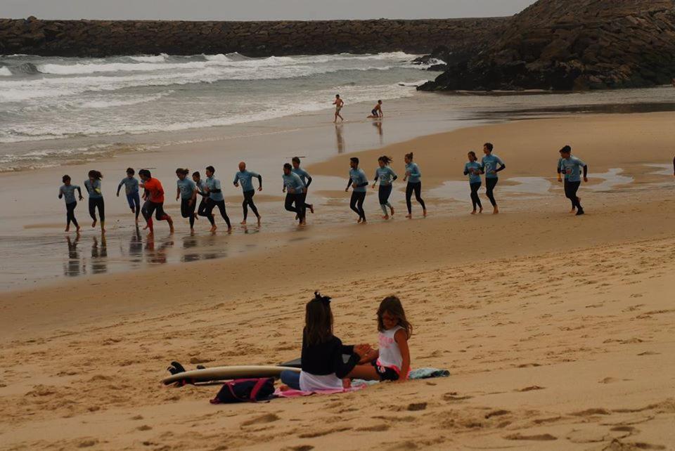 فيلا Furadouro Surf Camp أوفار المظهر الخارجي الصورة